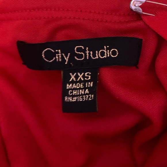 red right formal dress - Picture 3 of 4